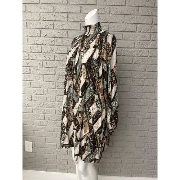 H&M Women Turtleneck Animal Print Patch Work Shift Dress Size 6 - Picture 6 of 10